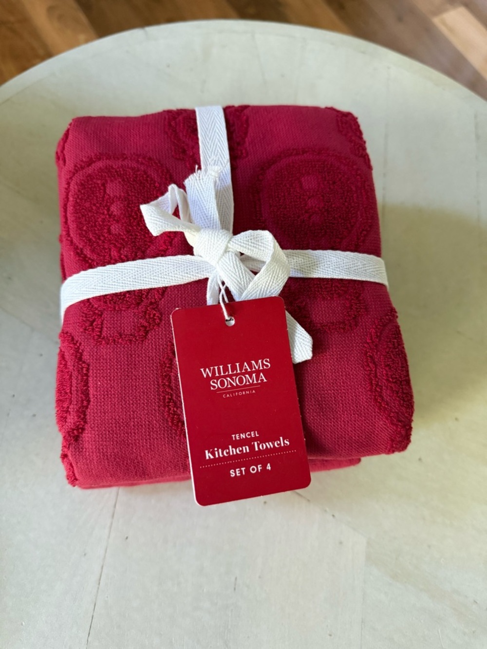 NWT Williams Sonoma Set of 4 Holiday Kitchen Towels 🎄🎄🎄